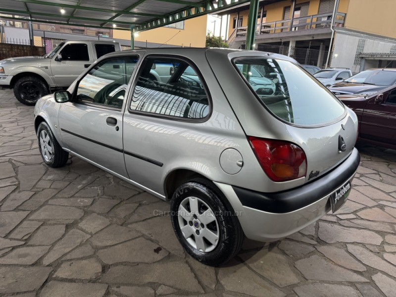 FIESTA 1.0 MPI 8V GASOLINA 2P MANUAL - 2001 - CAXIAS DO SUL