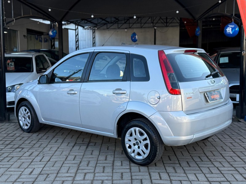 FIESTA 1.0 ROCAM HATCH 8V FLEX 4P MANUAL - 2014 - LAGOA VERMELHA