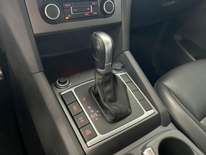 AMAROK 2.0 HIGHLINE 4X4 CD 16V TURBO INTERCOOLER DIESEL 4P AUTOMÁTICO - 2016 - CAXIAS DO SUL