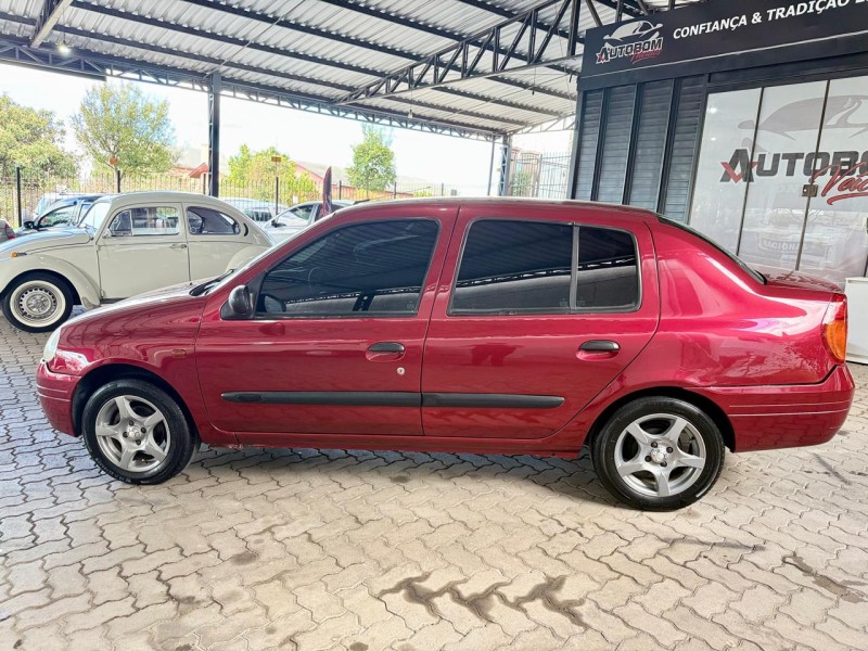 CLIO 1.0 RT SEDAN 16V GASOLINA 4P MANUAL - 2001 - CAXIAS DO SUL