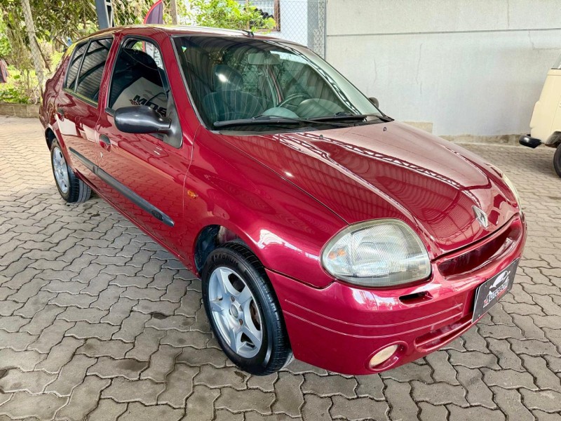 CLIO 1.0 RT SEDAN 16V GASOLINA 4P MANUAL - 2001 - CAXIAS DO SUL