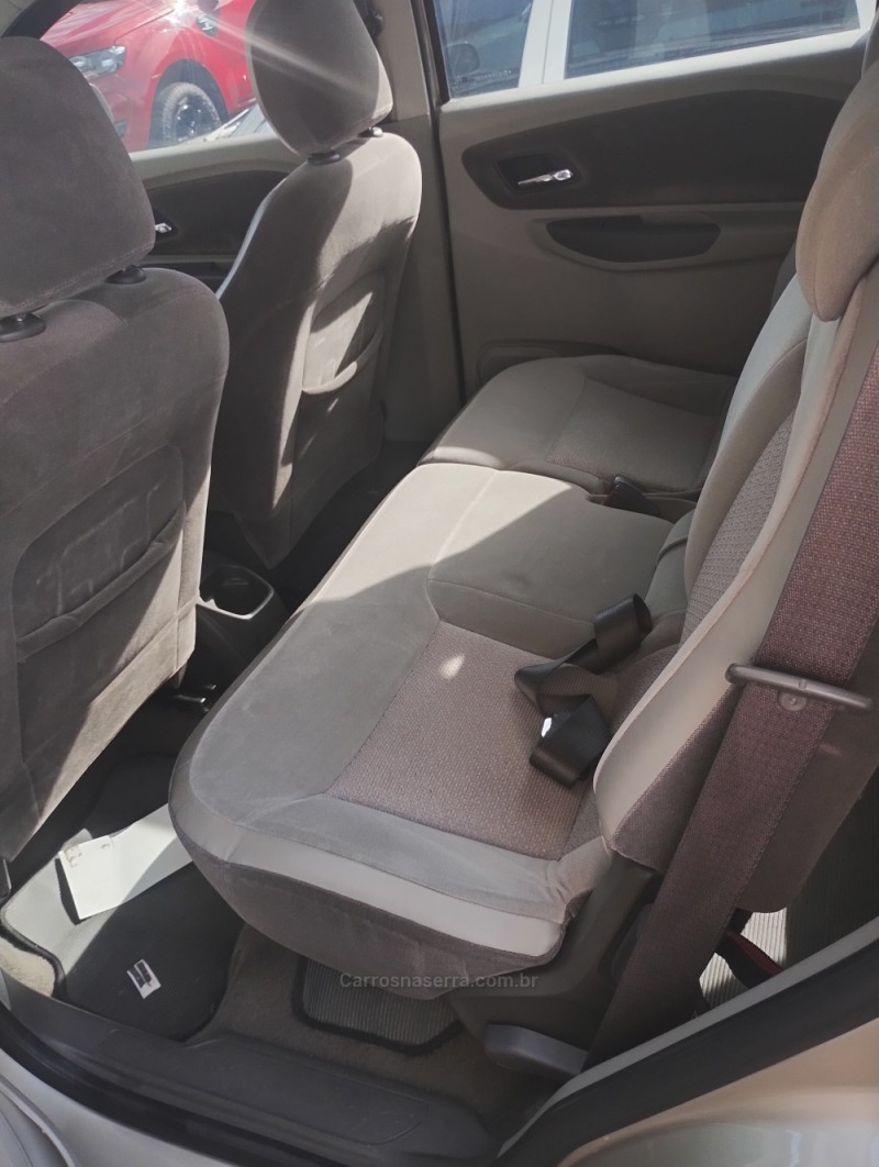 SPIN 1.8 LTZ 8V FLEX 4P MANUAL - 2013 - SAPIRANGA