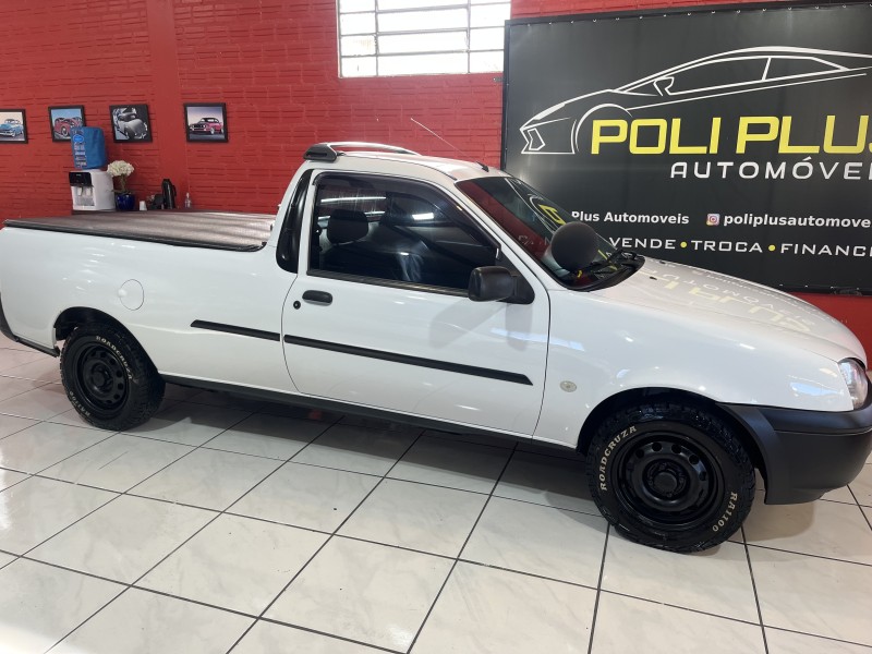 COURIER 1.6 L 8V FLEX MANUAL - 2004 - CAXIAS DO SUL