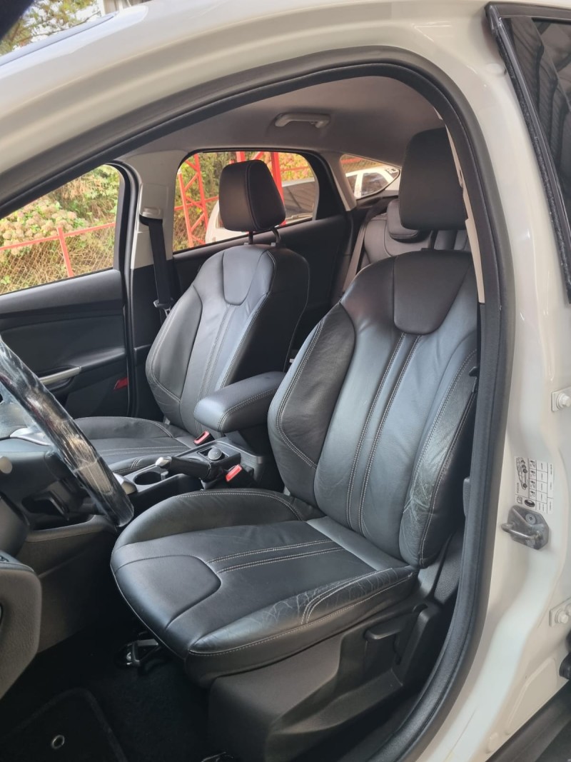 FOCUS 1.6 SE HATCH 16V FLEX 4P AUTOMÁTICO - 2015 - CAXIAS DO SUL