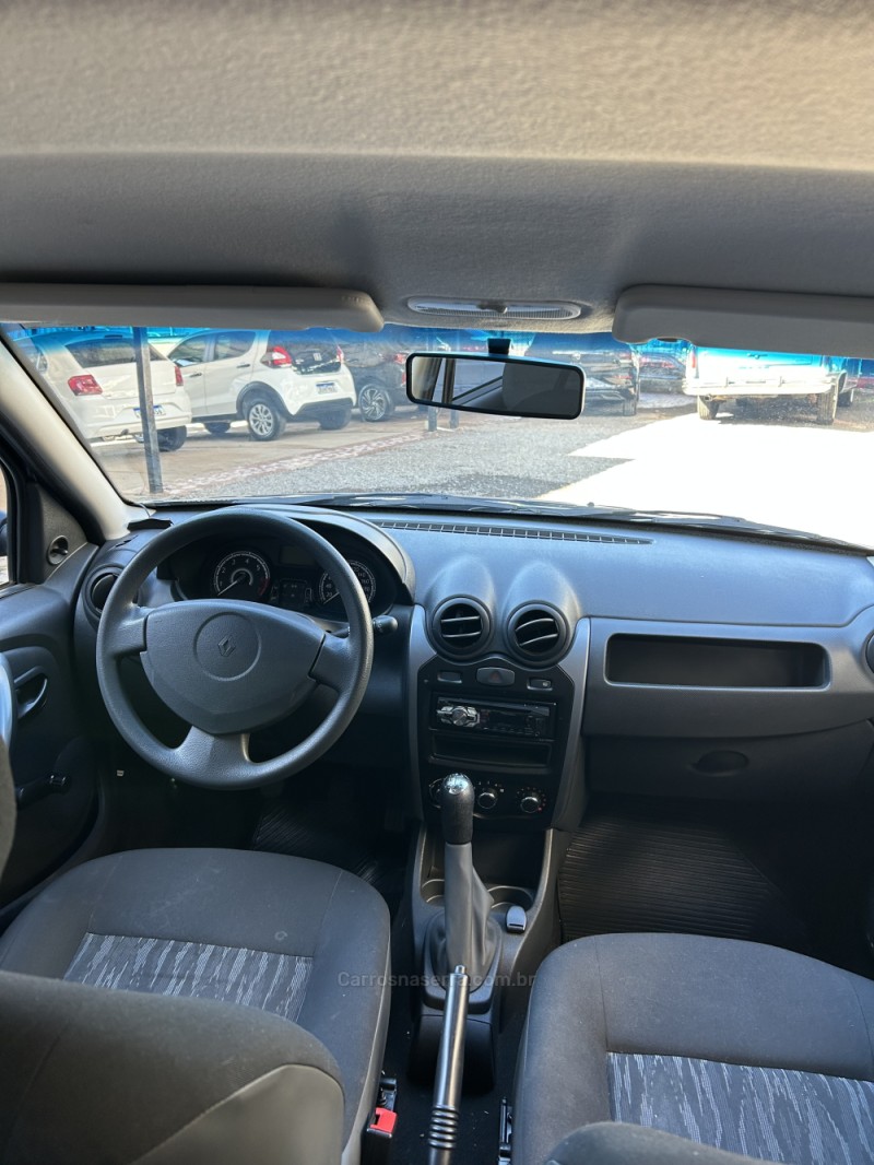SANDERO 1.0 AUTHENTIQUE 8V FLEX 4P MANUAL - 2012 - CARAZINHO