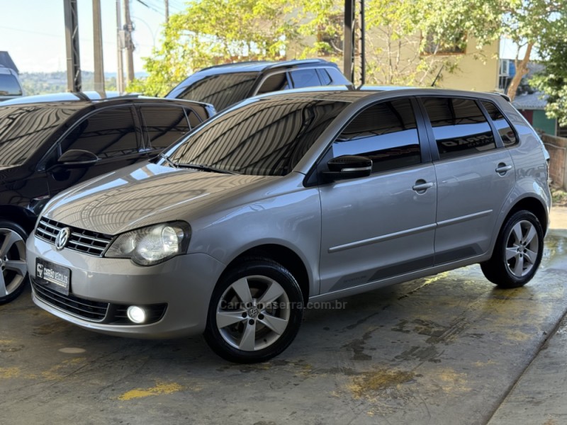 POLO 1.6 MI SPORTLINE 8V FLEX 4P MANUAL - 2014 - PAROBé