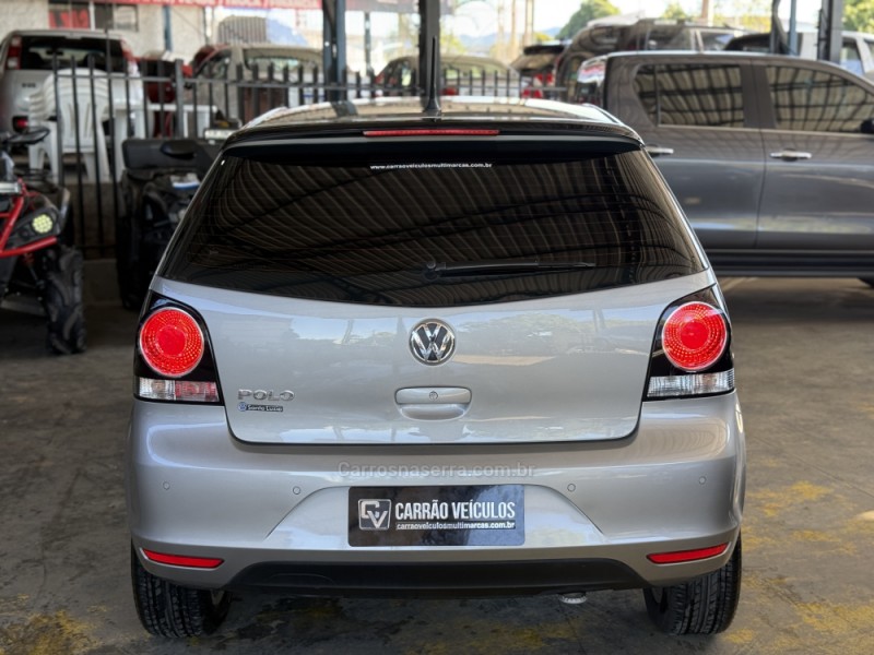 POLO 1.6 MI SPORTLINE 8V FLEX 4P MANUAL - 2014 - PAROBé