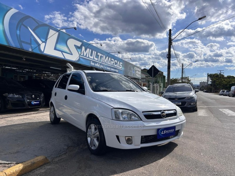CORSA 1.4 MPFI MAXX 8V FLEX 4P MANUAL - 2012 - VENâNCIO AIRES