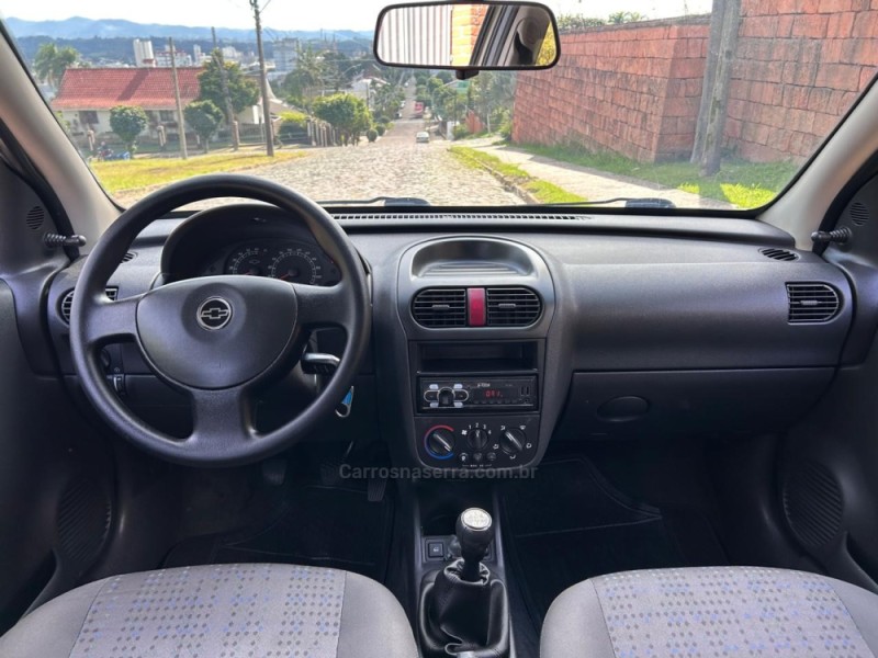 CORSA 1.4 MPFI MAXX 8V FLEX 4P MANUAL - 2012 - VENâNCIO AIRES