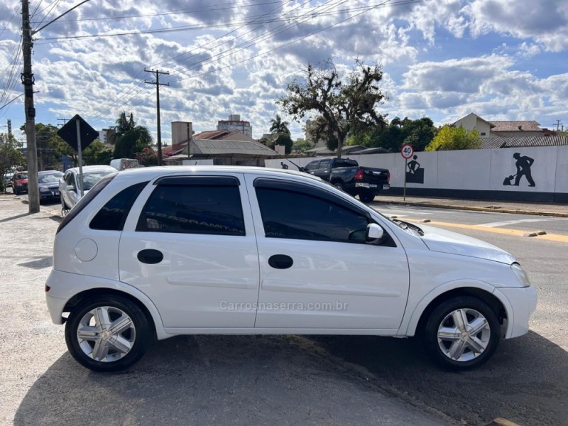 CORSA 1.4 MPFI MAXX 8V FLEX 4P MANUAL - 2012 - VENâNCIO AIRES