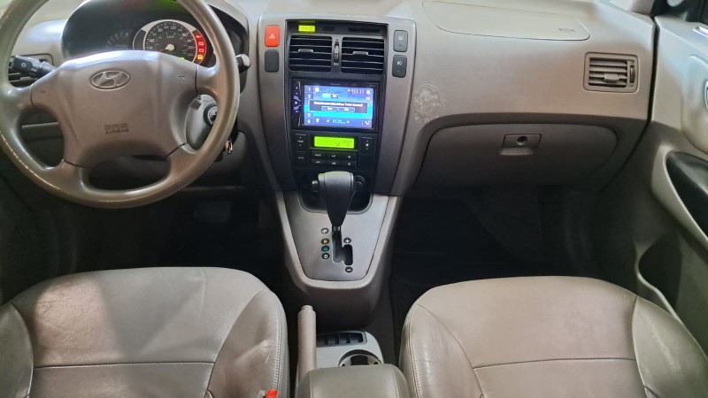 TUCSON 2.0 MPFI GLS BASE 16V 143CV 2WD FLEX 4P AUTOMÁTICO - 2013 - SãO SEBASTIãO DO CAí