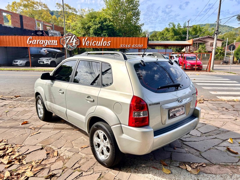TUCSON 2.0 MPFI GLS 16V 143CV 2WD GASOLINA 4P AUTOMÁTICO - 2013 - TRêS COROAS