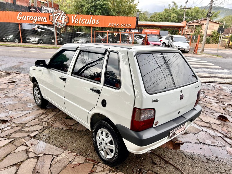 UNO 1.0 MPI MILLE FIRE ECONOMY 8V FLEX 4P MANUAL - 2012 - TRêS COROAS