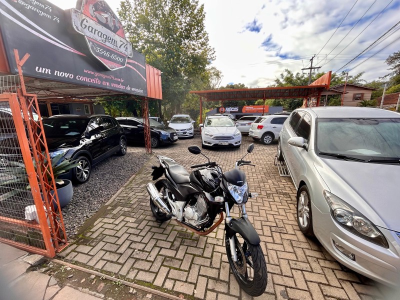 CB 300R ABS - 2013 - TRêS COROAS
