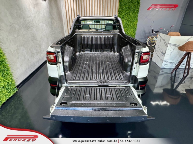 STRADA 1.4 ENDURANCE CS PLUS 8V FLEX 2P MANUAL - 2023 - NOVA PRATA