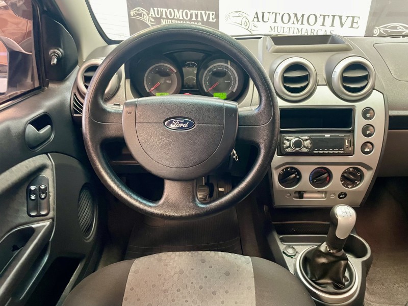 FIESTA 1.6 MPI CLASS HATCH 8V FLEX 4P MANUAL - 2014 - CAXIAS DO SUL