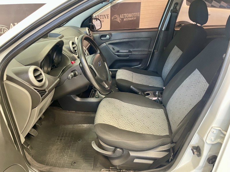 FIESTA 1.6 MPI CLASS HATCH 8V FLEX 4P MANUAL - 2014 - CAXIAS DO SUL