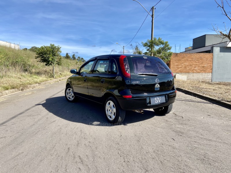 CORSA 1.0 MPFI PREMIUM 8V GASOLINA 4P MANUAL - 2005 - CAXIAS DO SUL