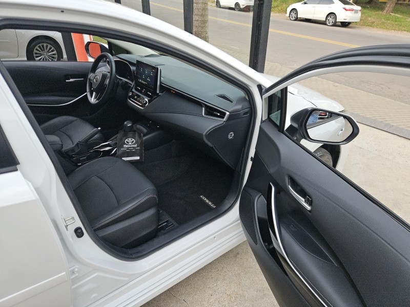 COROLLA 2.0 XEI 16V FLEX 4P AUTOMÁTICO - 2024 - CAXIAS DO SUL