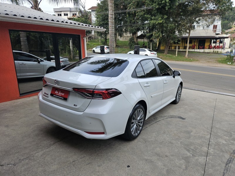 COROLLA 2.0 XEI 16V FLEX 4P AUTOMÁTICO - 2024 - CAXIAS DO SUL