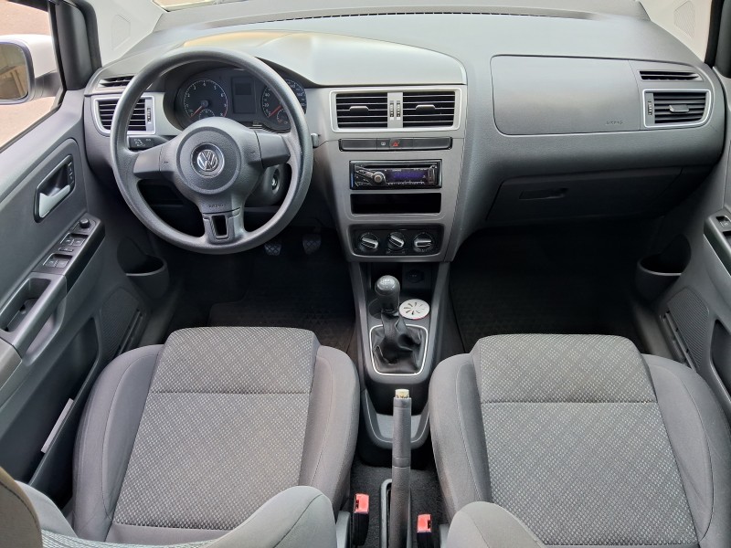 FOX 1.0 MI TRENDLINE 8V FLEX 4P MANUAL - 2015 - SãO SEBASTIãO DO CAí
