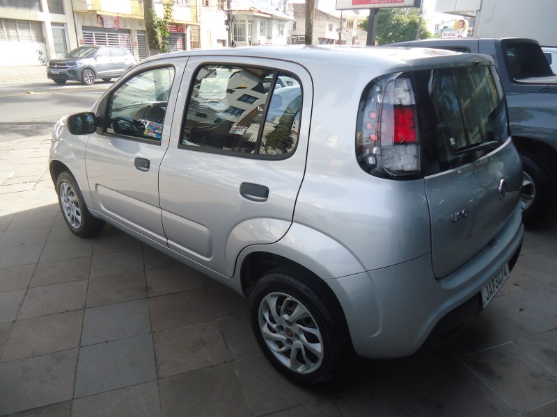 UNO 1.0 EVO ATTRACTIVE 8V FLEX 4P MANUAL - 2021 - CAXIAS DO SUL