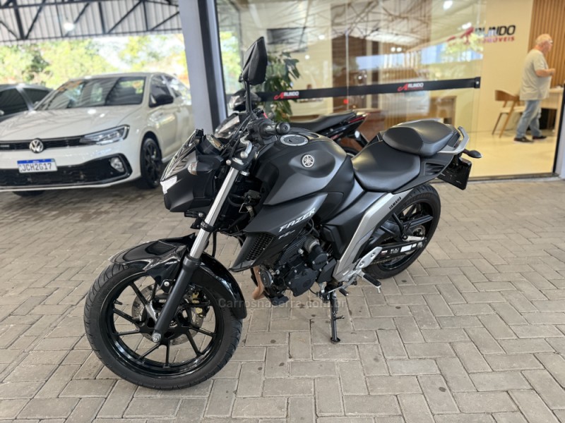 fazer fz25 abs 2022 parobe