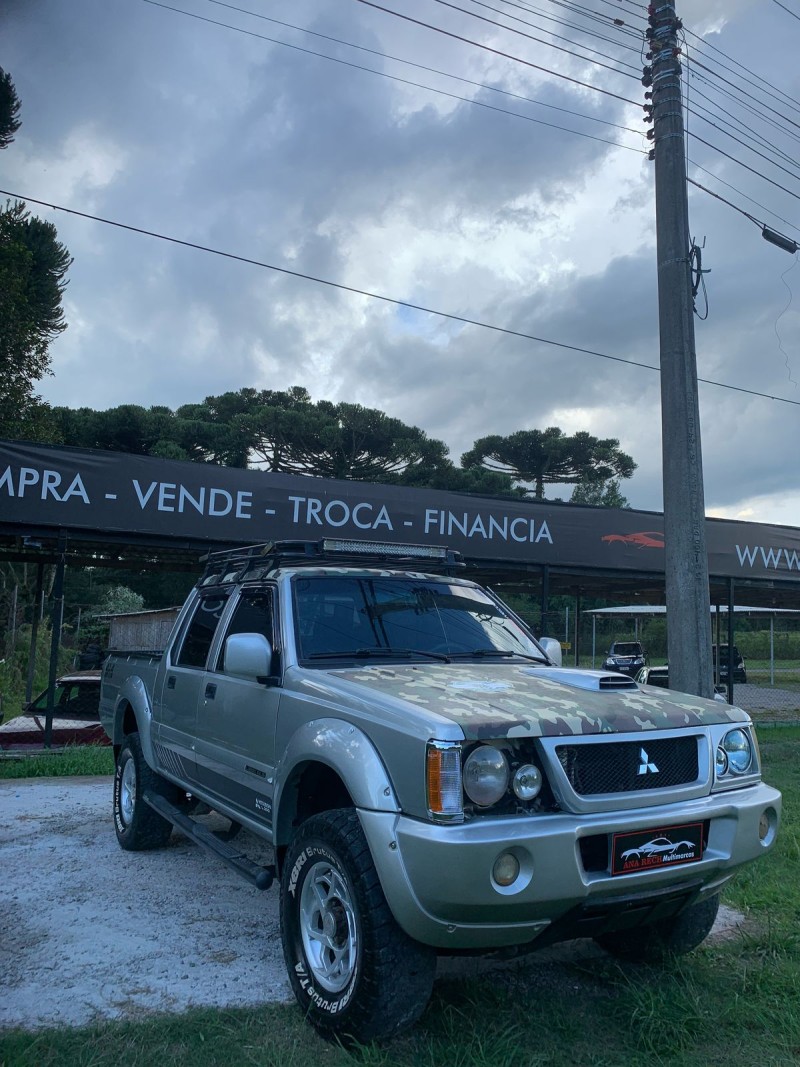 L200 2.5 GLS 4X4 CD 8V TURBO DIESEL 4P MANUAL - 2004 - CAXIAS DO SUL