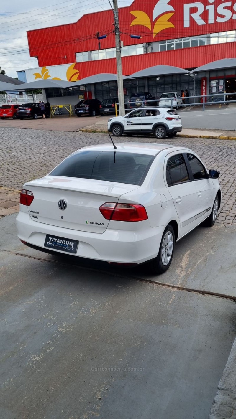 VOYAGE 1.0 MI SELEÇÃO 8V FLEX 4P MANUAL - 2015 - SãO FRANCISCO DE PAULA