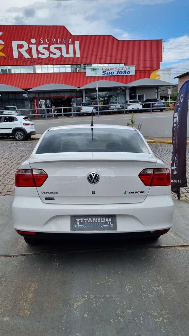 VOYAGE 1.0 MI SELEÇÃO 8V FLEX 4P MANUAL - 2015 - SãO FRANCISCO DE PAULA