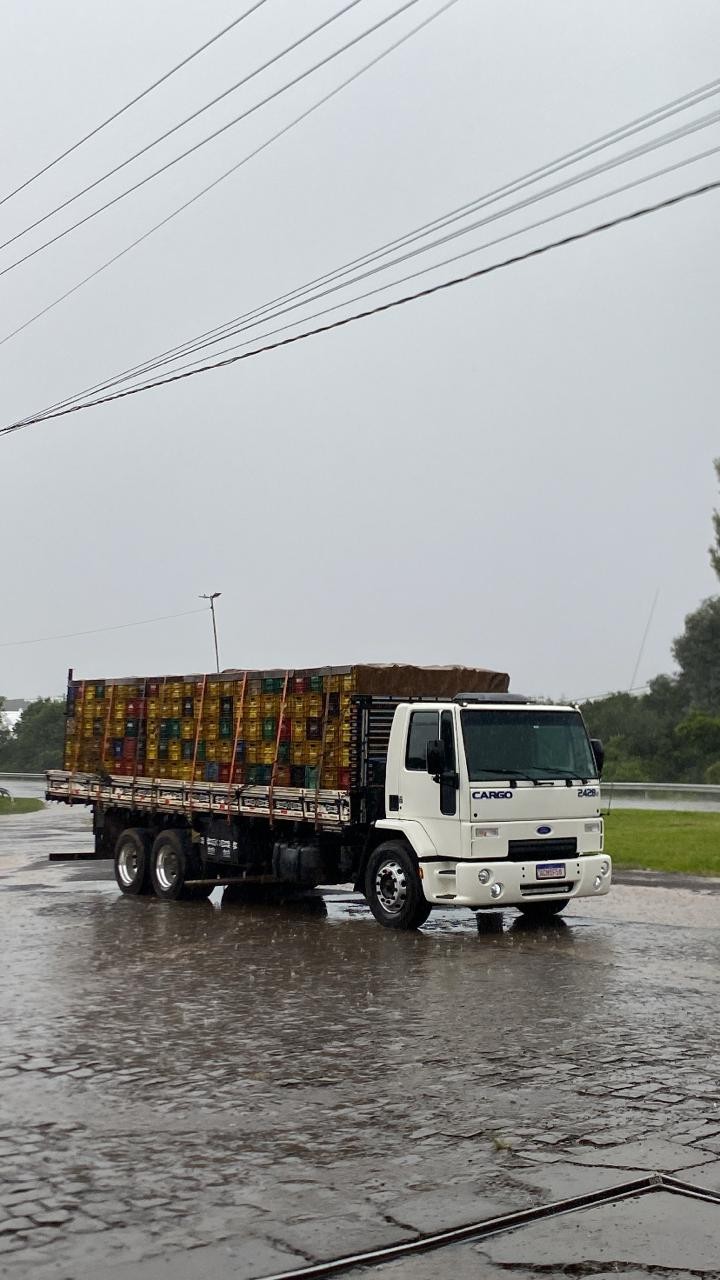 CARGO 2428 E T 3 EIXOS - 2011 - CAXIAS DO SUL