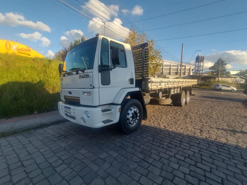 CARGO 2428 E T 3 EIXOS - 2011 - CAXIAS DO SUL
