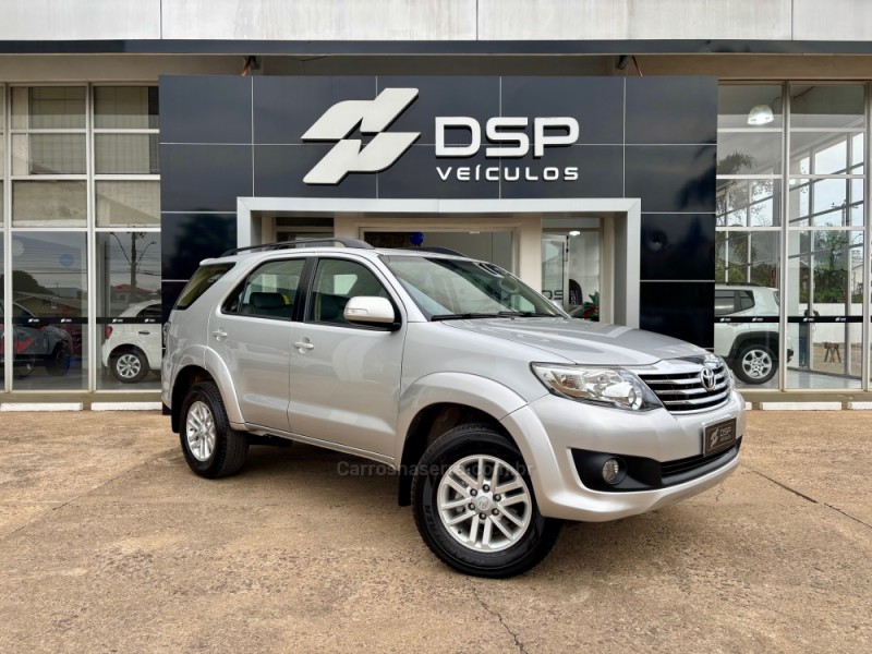 hilux sw4 2.7 sr 4x2 16v flex 4p automatico 2013 bom jesus