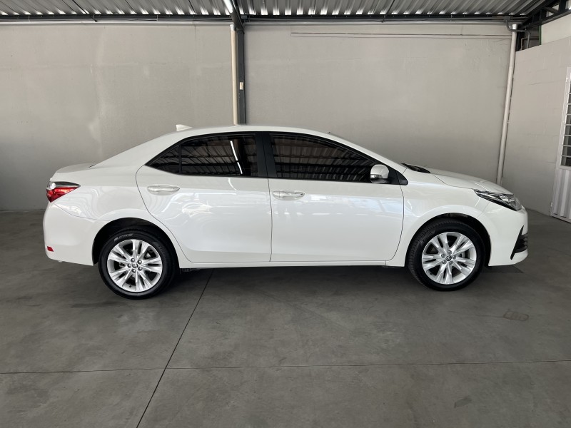 COROLLA 2.0 XEI 16V FLEX 4P AUTOMÁTICO - 2018 - CAXIAS DO SUL