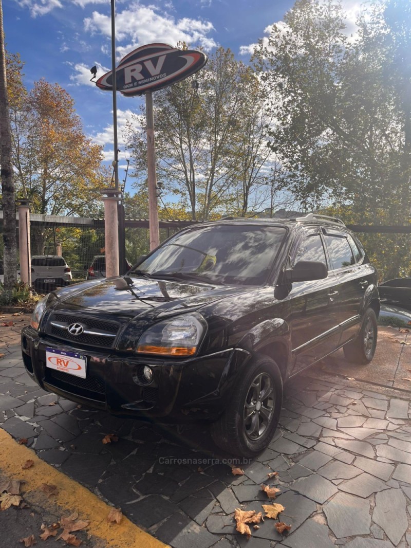 TUCSON 2.0 MPFI GL 16V 142CV 2WD GASOLINA 4P AUTOMÁTICO - 2010 - CARLOS BARBOSA