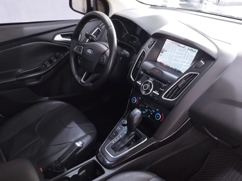 FOCUS 2.0 TITANIUM PLUS HATCH 16V FLEX 4P AUTO - 2016 - CAXIAS DO SUL