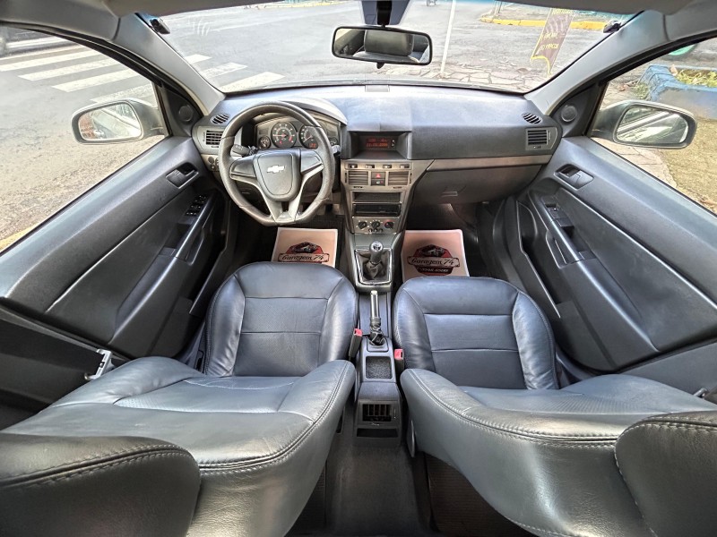 VECTRA 2.0 MPFI EXPRESSION 8V 140CV FLEX 4P MANUAL - 2008 - TRêS COROAS