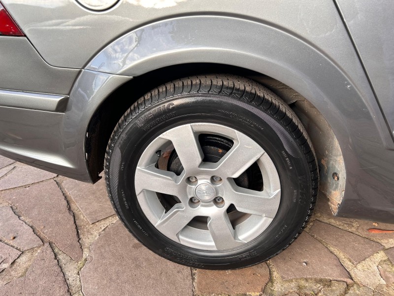 VECTRA 2.0 MPFI EXPRESSION 8V 140CV FLEX 4P MANUAL - 2008 - TRêS COROAS