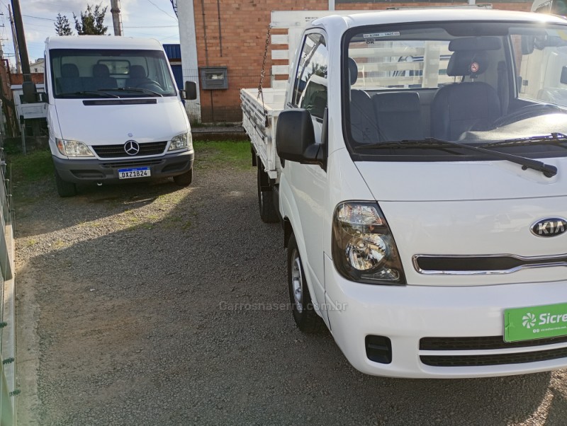 BONGO 2.5 K-2500 4X2 CS TURBO DIESEL 2P MANUAL - 2014 - FARROUPILHA