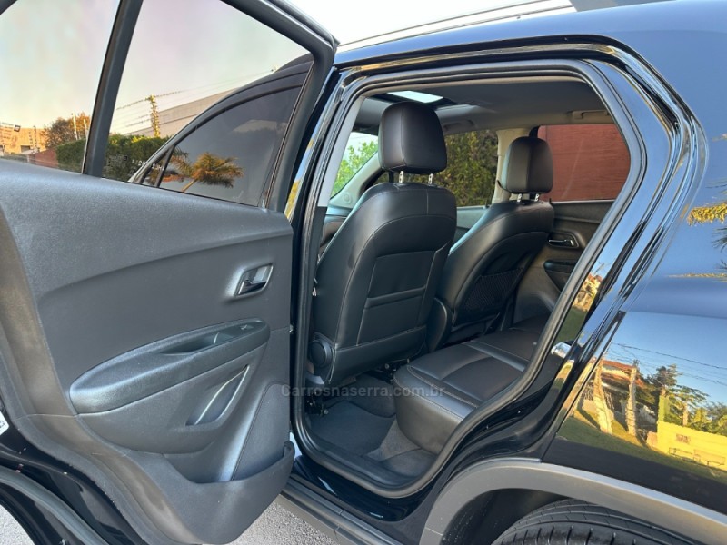 TRACKER 1.4 16V TURBO FLEX LTZ AUTOMÁTICO - 2017 - SãO LEOPOLDO