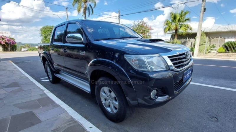 HILUX 3.0 SRV 4X4 CD 16V TURBO INTERCOOLER DIESEL 4P AUTOMÁTICO - 2013 - FARROUPILHA