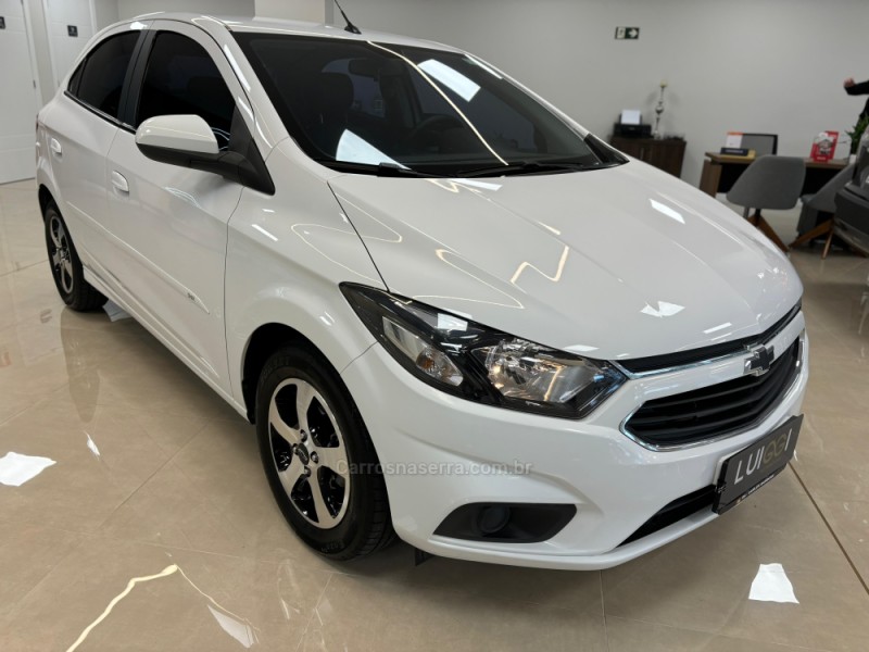 ONIX 1.4 MPFI LT 8V FLEX 4P MANUAL - 2019 - CARLOS BARBOSA