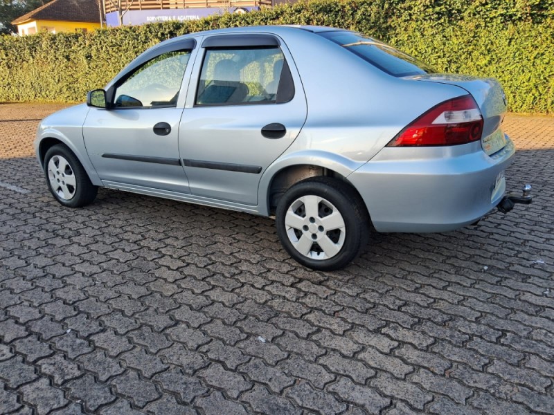 PRISMA 1.4 MPFI JOY 8V FLEX 4P MANUAL - 2010 - IVOTI
