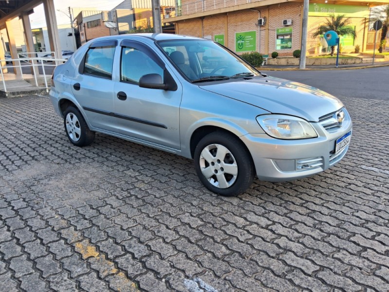 PRISMA 1.4 MPFI JOY 8V FLEX 4P MANUAL - 2010 - IVOTI