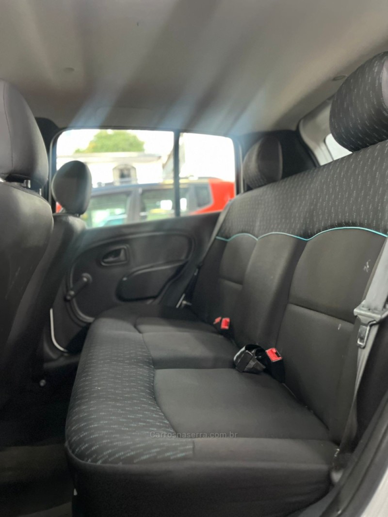 CLIO 1.0 EXPRESSION 16V FLEX 4P MANUAL - 2016 - PASSO FUNDO