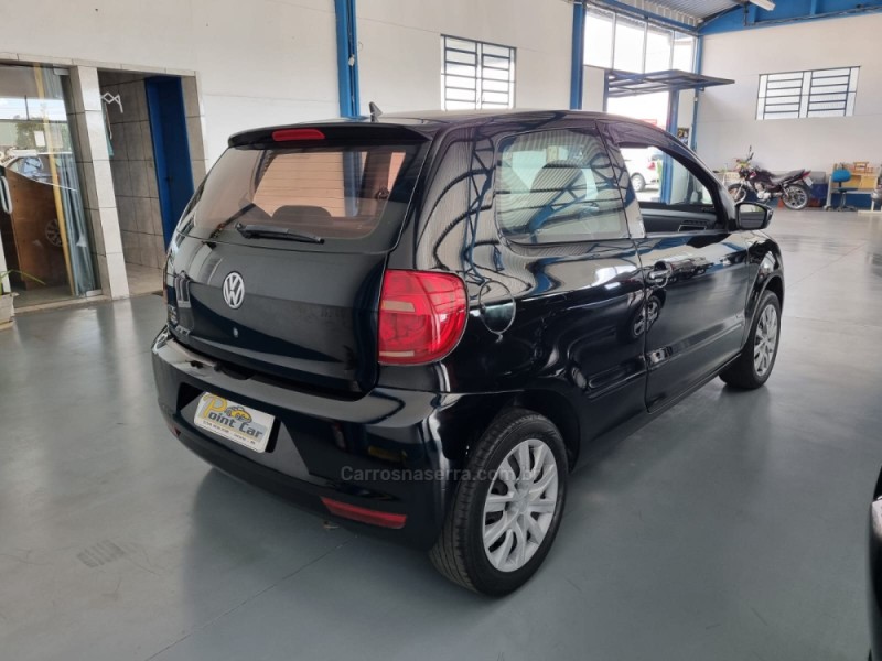 FOX 1.0 MI 8V FLEX 2P MANUAL - 2011 - VACARIA