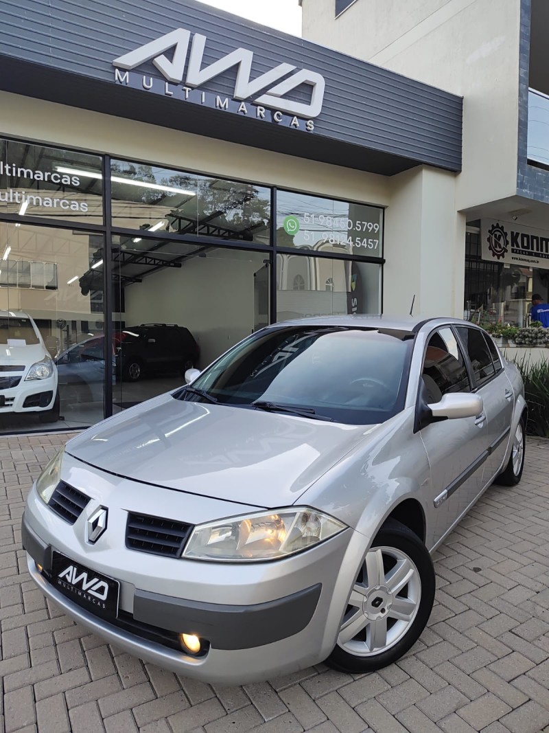 MÉGANE 2.0 DYNAMIQUE SEDAN 16V GASOLINA 4P AUTOMÁTICO - 2009 - LAJEADO