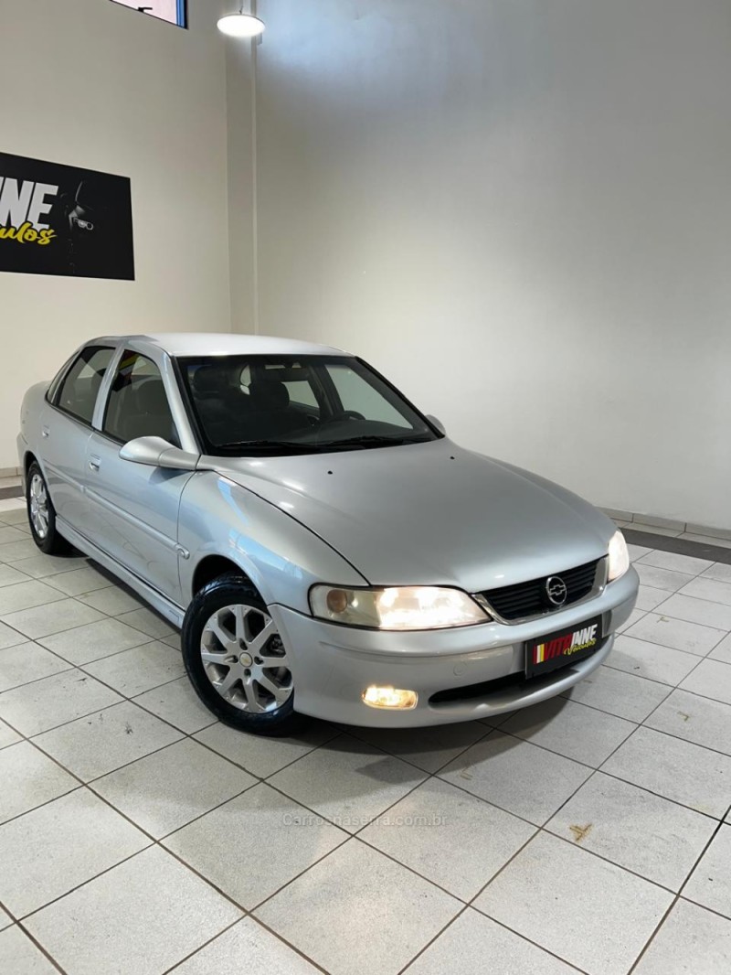 VECTRA 2.2 MPFI GLS 8V GASOLINA 4P MANUAL - 2001 - CAXIAS DO SUL