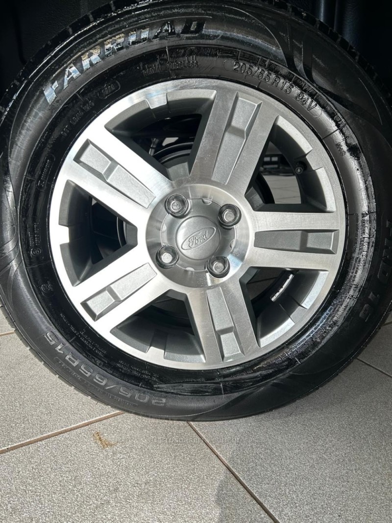 ECOSPORT 1.6 XLS 8V GASOLINA 4P MANUAL - 2004 - CAXIAS DO SUL
