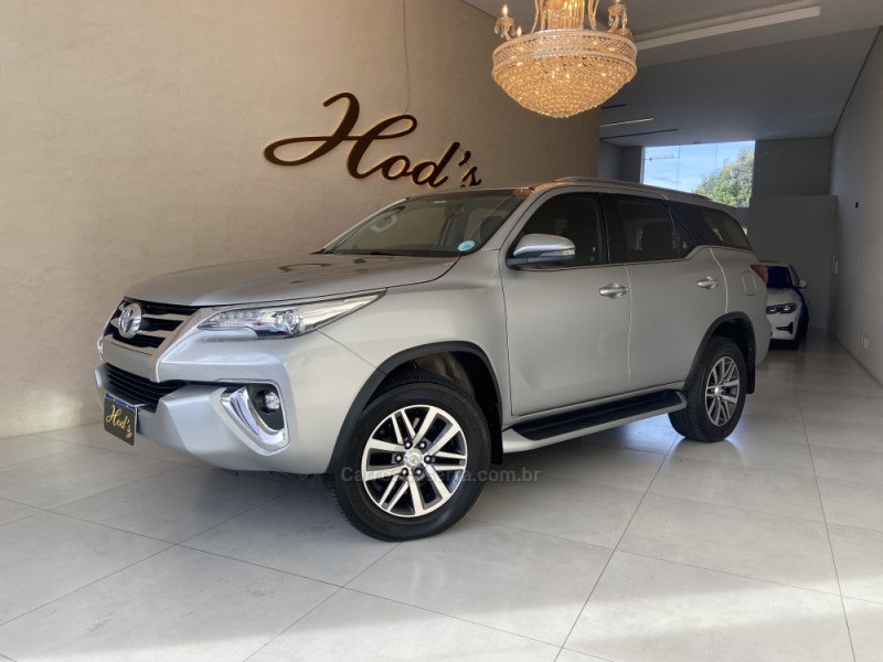 HILUX SW4 2.8 SRX 4X4 16V TURBO INTERCOOLER DIESEL 4P AUTOMÁTICO